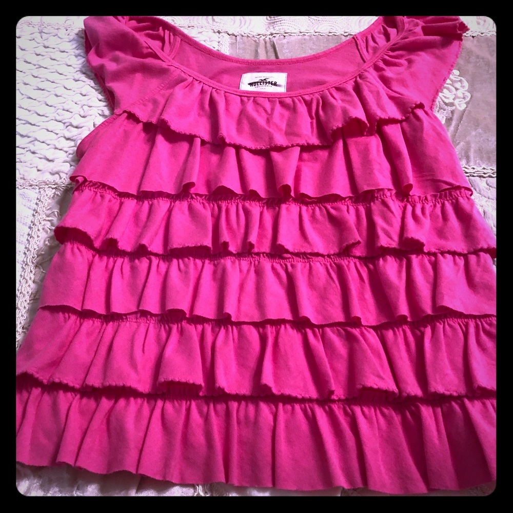 Holister ruffled T-shirt